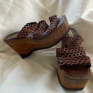 Vintage Steve Madden platform sandals
